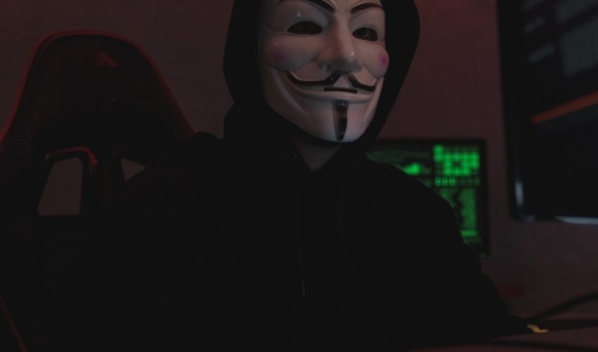 Anonymous zal Russische troepen 52.000 dollar in BTC betalen voor elke tank