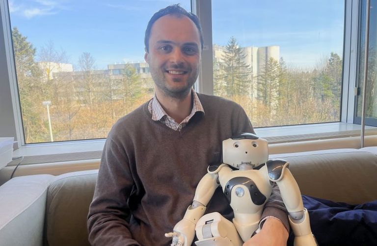 Wetenschappers op weg naar een nieuwe generatie mens-geïnspireerde taalmodellen