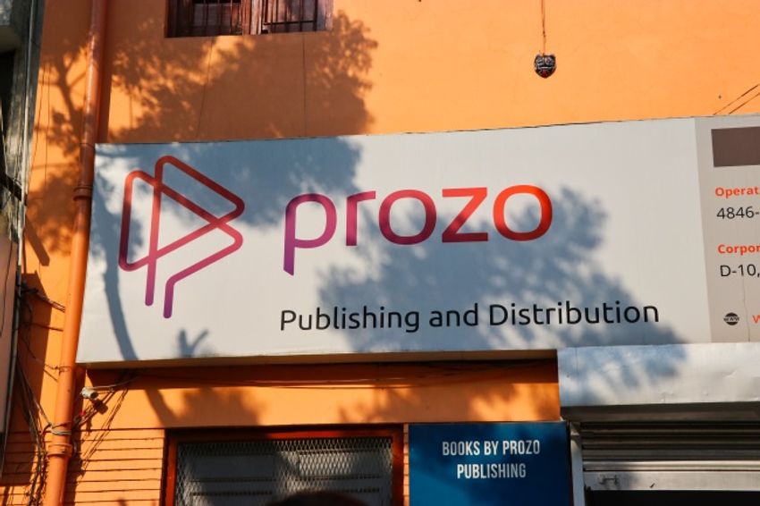 Prozo: het Indiaas Centraal Boekhuis op zakformaat