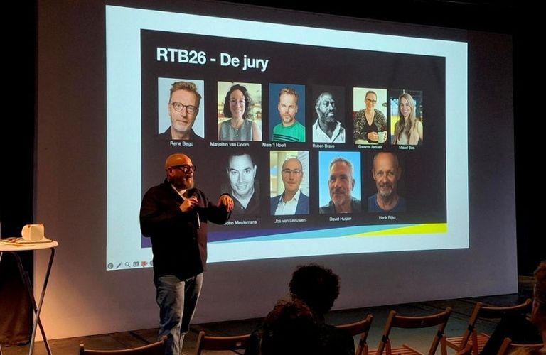 In de zesde editie vernieuwt Renew the Book ook zichzelf