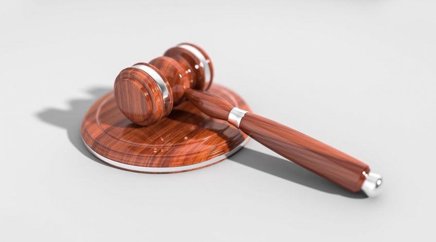 Vonnis naamsvermelding hoogleraar B. roept vragen op