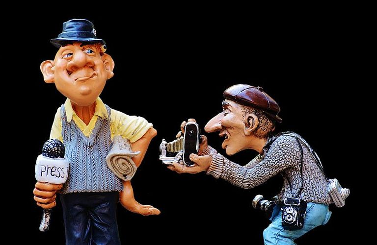 Mediaconcerns stoppen onderhandelingen minimale tarieven voor freelance journalisten