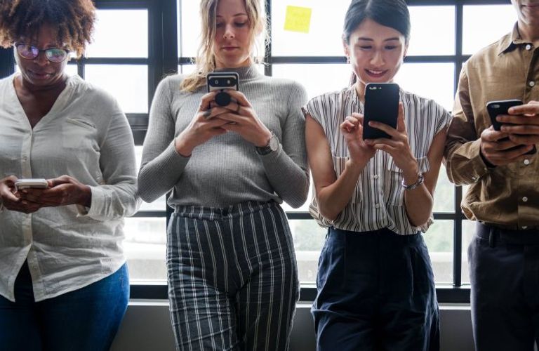 Het Grote Jongerenonderzoek: Bijna 30% van de jongeren overweegt te stoppen met social media