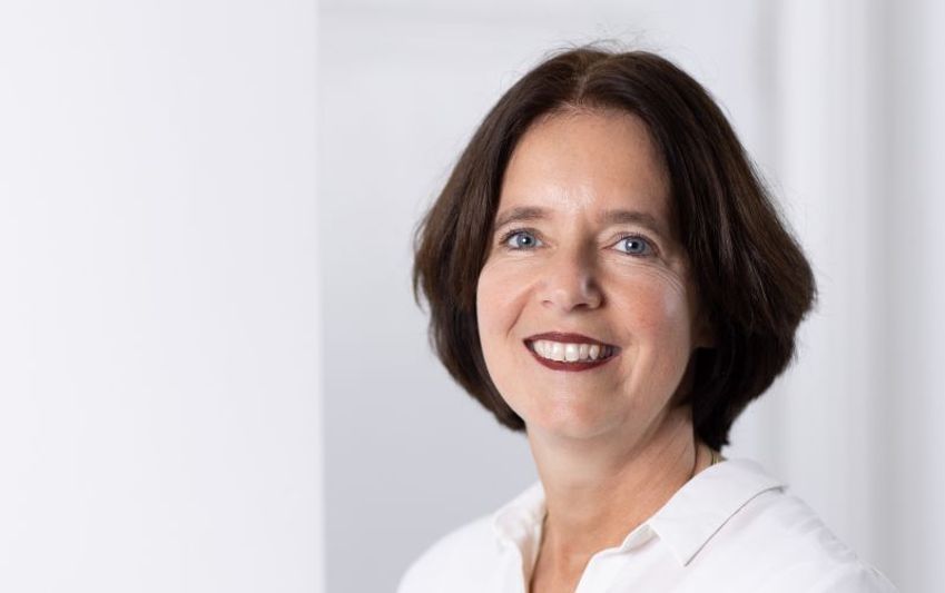 Linda van Zomeren nieuwe CEO van Centraal Boekhuis (CB)