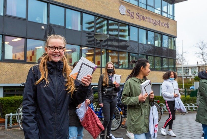Jongeren worden weer verliefd op lezen