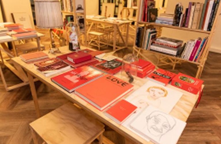 Boekenverzameling Anthon Beeke te zien in de KB