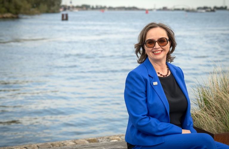 Anne Schroën neemt afscheid van de boekverkopersbond: ‘Ik ga die leuke boekhandelaren ontzettend missen’