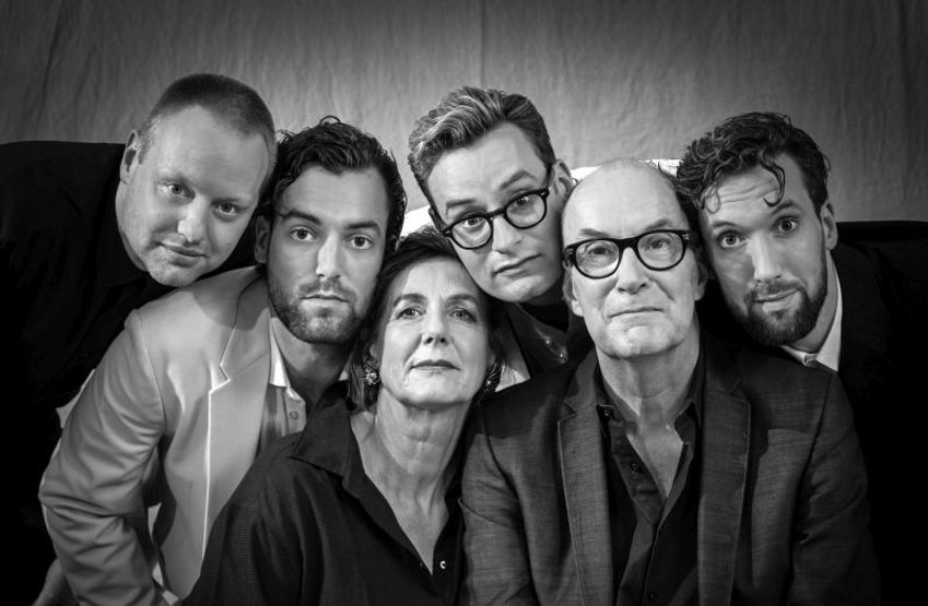 Het  Boekenweekgeschenk wordt geschreven door de voltallige familie Chabot