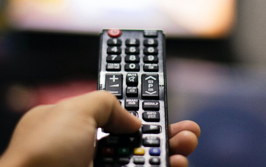 Bindinc. koopt Gids.tv