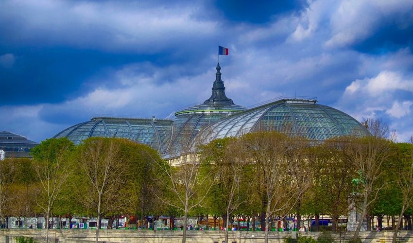 Internationale uitgeversverenigingen reageren op uitkomst AI-top Parijs