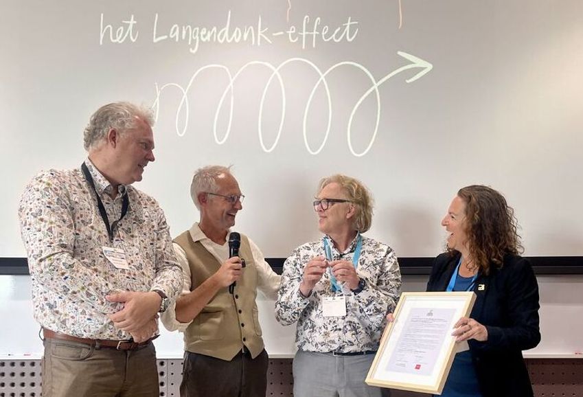 Adriaan Langendonk krijgt onderscheiding voor uitzonderlijke bijdrage aan leesbevordering 