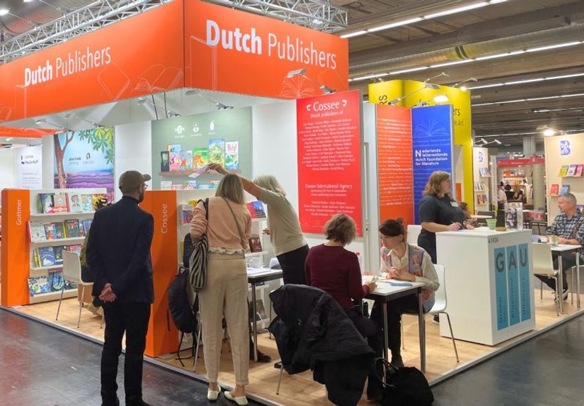 Letterenfonds en GAU samen in de bres voor Nederlandse aanwezigheid op boekenbeurzen