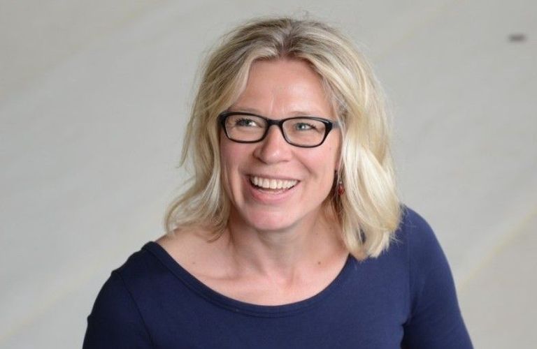 Helen Huydecoper (ThiemeMeulenhoff): “De eerste fase van ‘leuk spannend’ bij AI is inmiddels voorbij