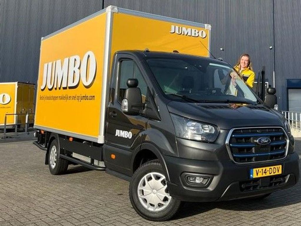 Jumbo koopt veertig elektrische Ford-bestelauto's