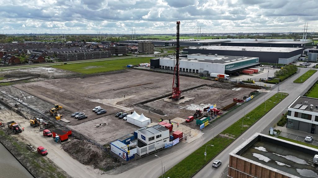 Start bouw nieuw duurzaam onderkomen Rollema in Harnaschpolder