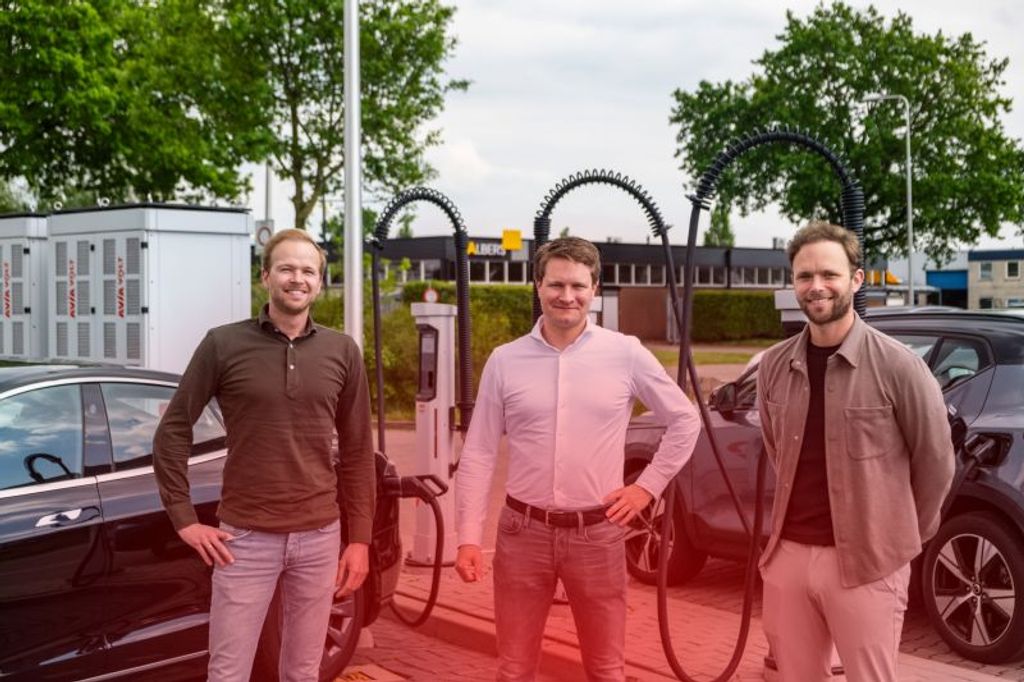 E&CO en AVIA Weghorst richt zich op Elektrische Laadpleinen