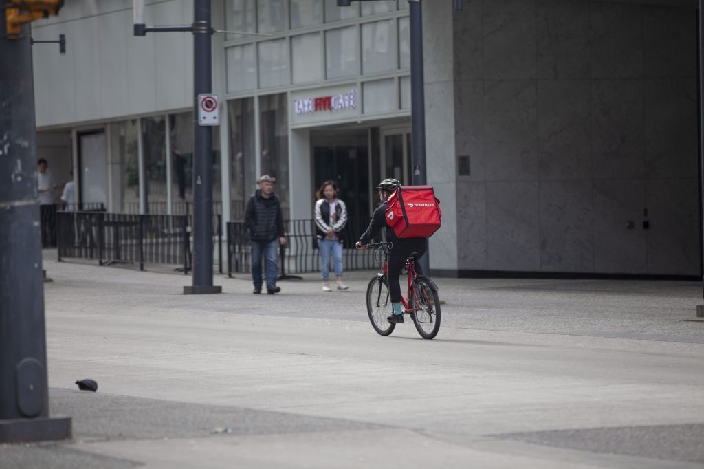 DoorDash gaat bestellingen Facebook Marketplace bezorgen