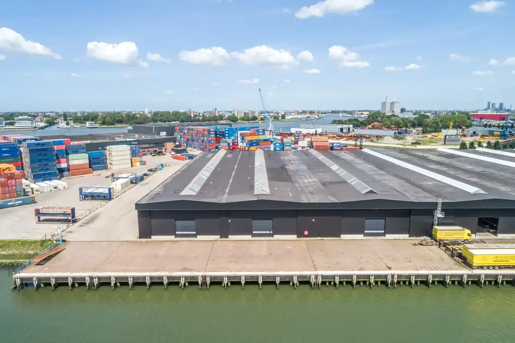 DHG verhuurt 17.000 m² bedrijfsruimte aan Hendrik Veder Group