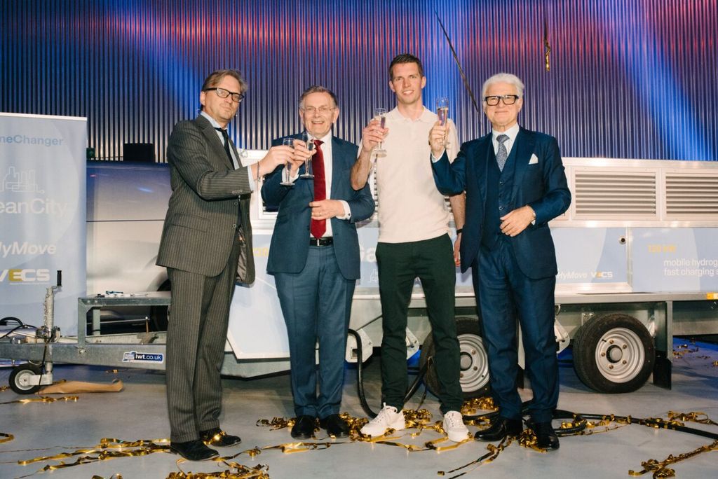 Clean City en HyMove lanceren revolutionaire waterstofgenerator voor EV-snellaadstations