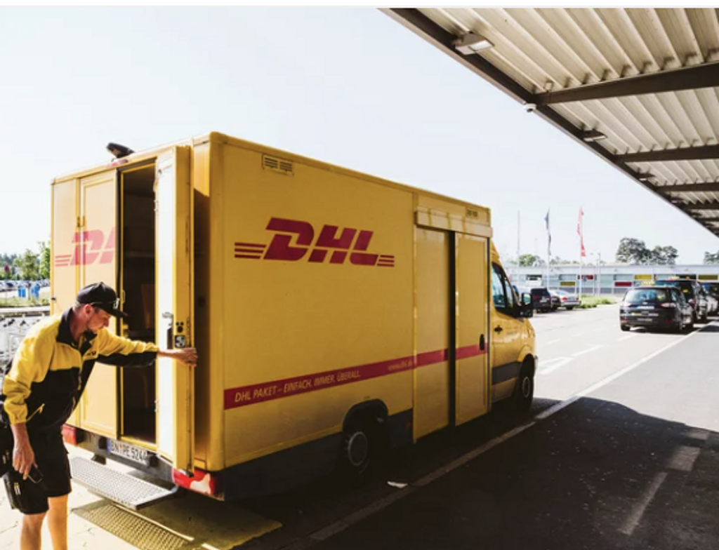 DHL opent aanval op monopolie postbezorger PostNL