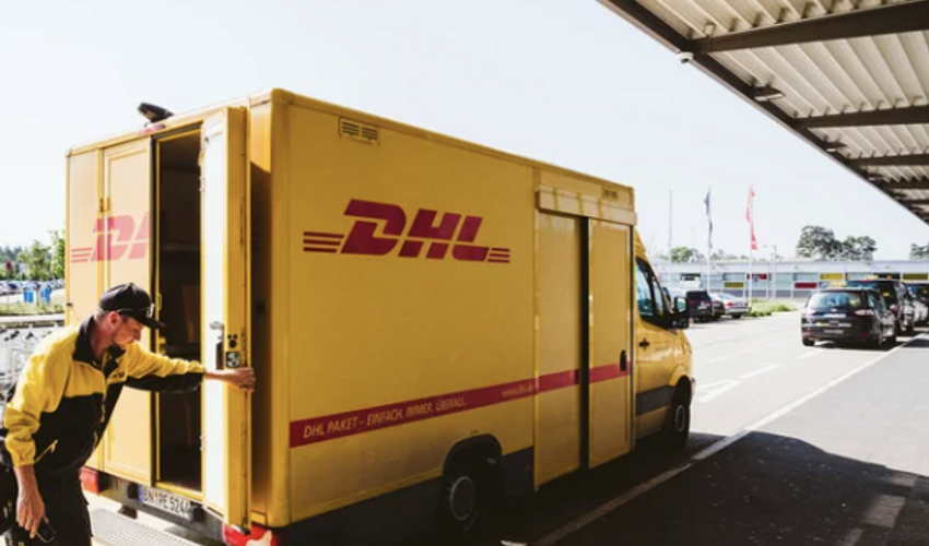 DHL opent aanval op monopolie postbezorger PostNL