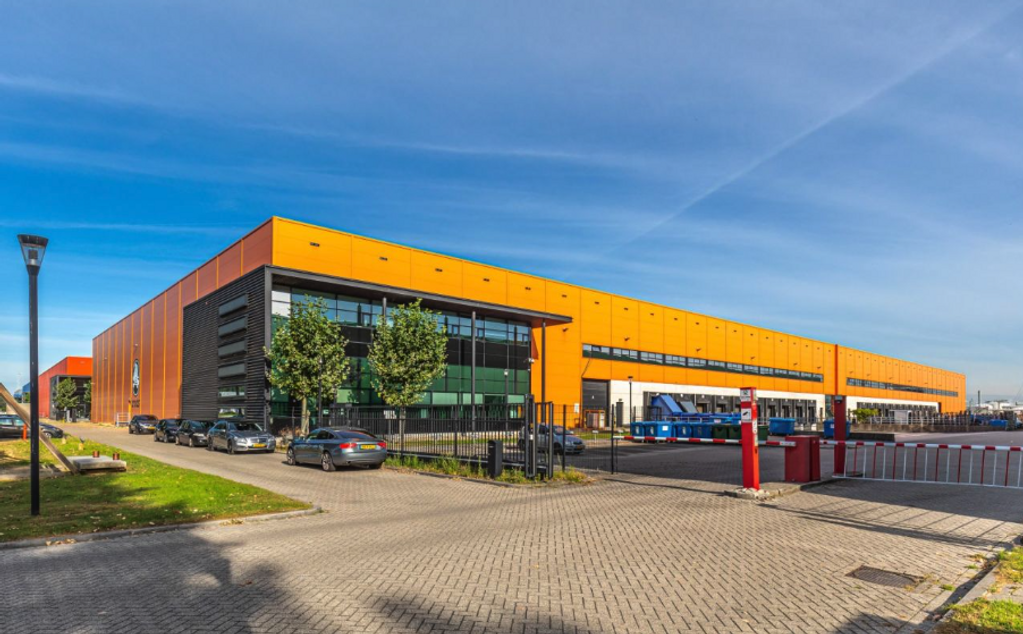 De Rijke Warehousing huurt XXL-distributiecentrum in Botlek Rotterdam