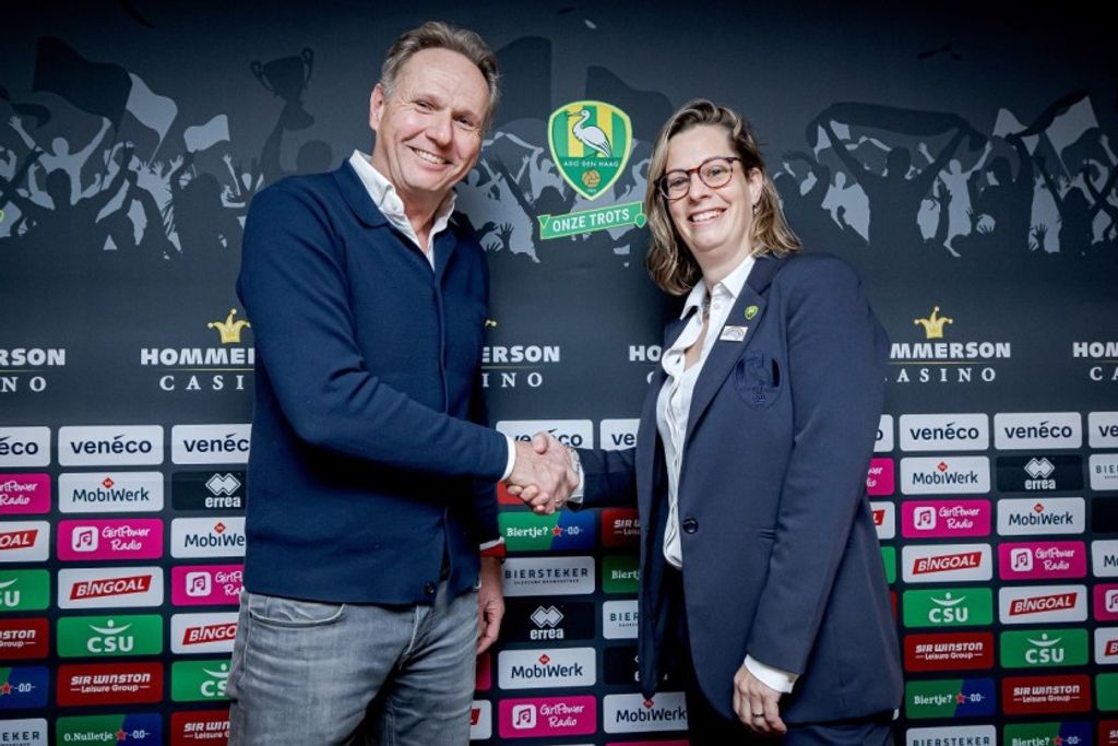 DHL-pakketjes voortaan ook af te halen in ADO Den Haag-stadion