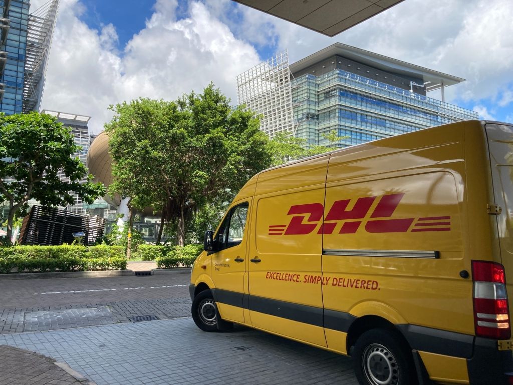 DHL beschermt werknemers en zet warmteprotocol in werking