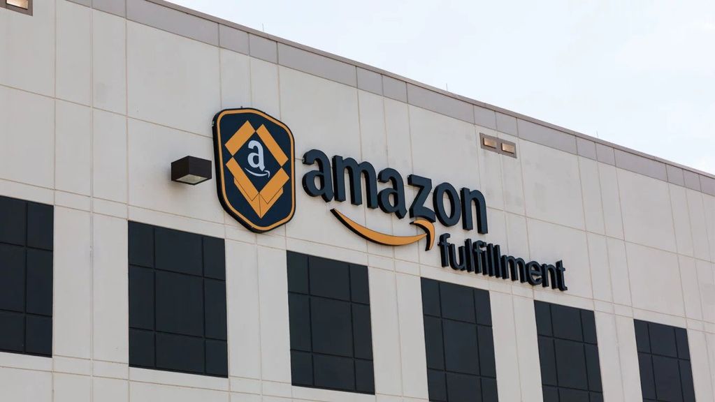 Amazon verlaagt commissie op voordelige kleding door concurrentie Shein