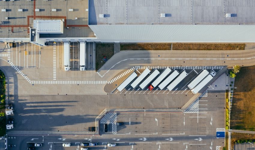 Tekort en vergrijzing vrachtwagenchauffeurs zet rem op groei e-commerce