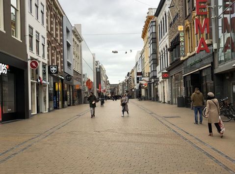 'Modellen ingeschakeld voor deurbeleid winkels' 