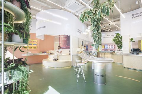 Hoe je als online cosmeticamerk een stenen winkel neerzet