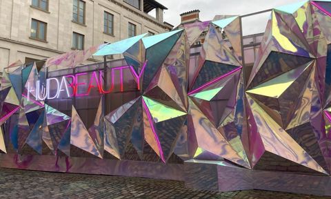 Fans stonden in de rij voor deze pop-upstore in Londen