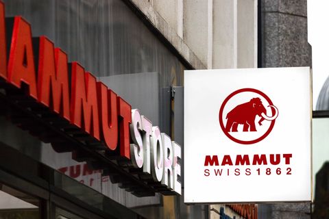 Outdoormerk Mammut rolt reparatieservice uit