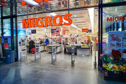 Supermarktketen Migros test klimaatcompensatie aan de kassa 