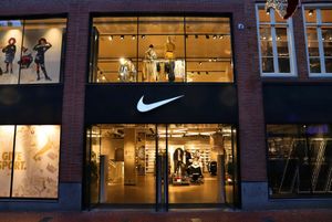 'Nike schrapt onbekend aantal banen in Nederland'