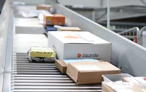 'Meer pakketjes te laat bezorgd in december'