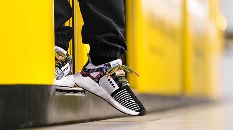 Adidas maakt sneakers met ov-jaarkaart