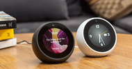 Alexa is een dom blondje