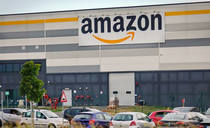 'Amazon laat oog vallen op Franse en Britse supermarkten'