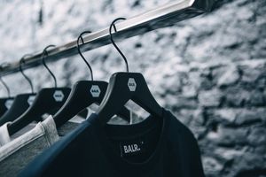 Balr 'trekt stoute schoenen aan' en richt influencerbureau op