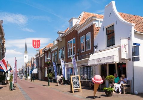 Waarom je toch vooral moet kopen in de winkel