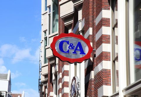 C&A verkoopt winkels en strikt marketingtopman