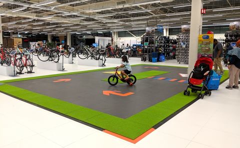 In dit lab van Decathlon kun je 24/7 terecht