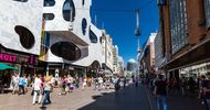 Waarom warenhuizen winnaars worden en V&D terug moet komen