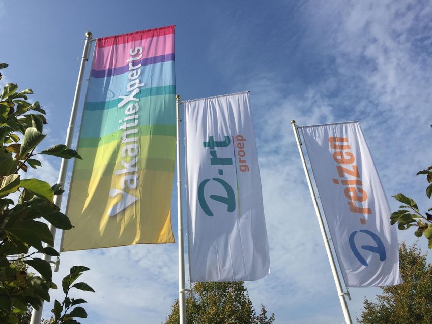 D-reizen en VakantieXperts krijgen er zestien winkels bij