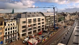 'Hudson’s Bay loopt flink achter met verbouwingen'