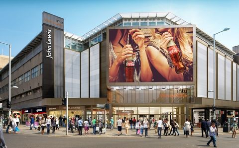 Dit enorme billboard personaliseert advertenties