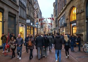 Nederlandse winkelstraat flink geïnternationaliseerd