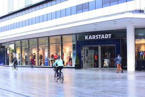 Karstadt na twaalf jaar weer winstgevend